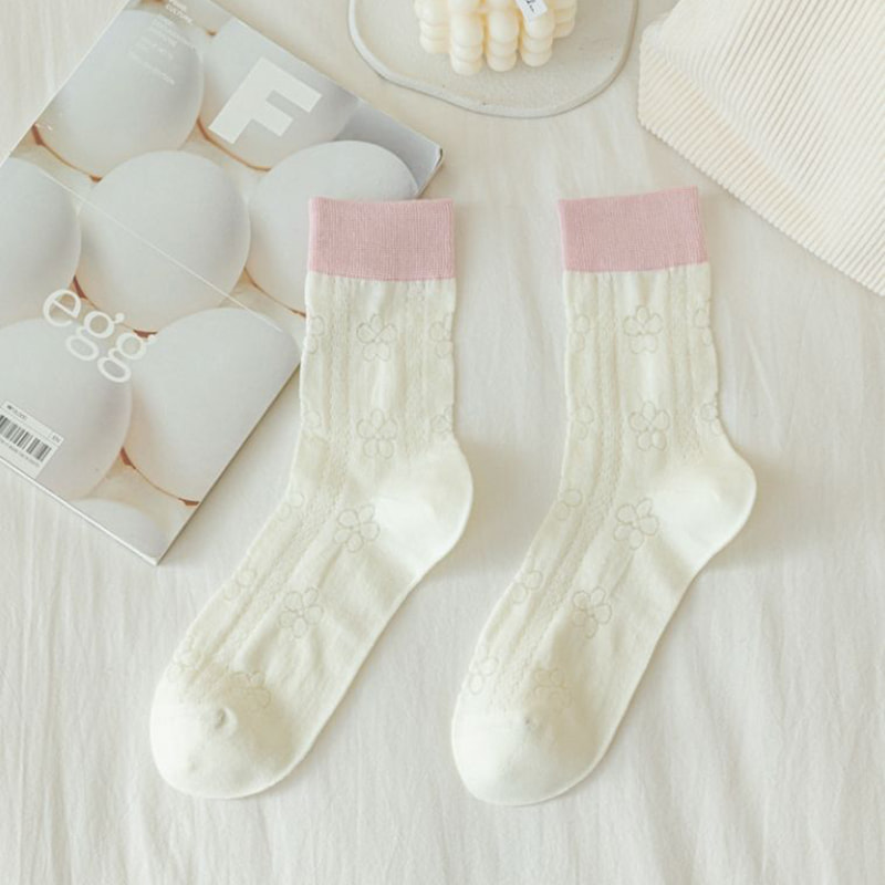 Gyémánt alakú női patchwork nyári üreges háló lélegző közepes cső zokni Gyémánt alakú női patchwork nyári üreges háló lélegző közepes cső zokni