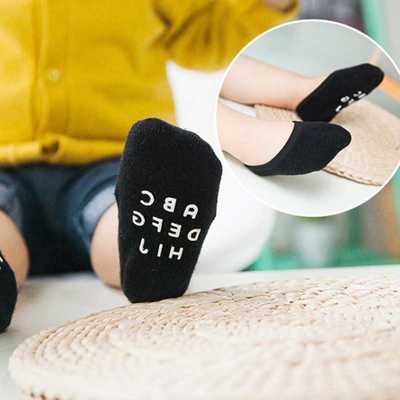 Sekély száj láthatatlan gyermekcsónaki zokni, vékony pamut, csúszásgátló baba zokni, gyermekzsisi, fésült pamut Sekély száj láthatatlan gyermekcsónaki zokni, vékony pamut, csúszásgátló baba zokni, gyermekzsisi, fésült pamut