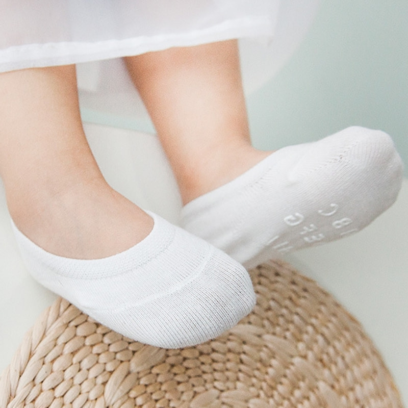 Sekély száj láthatatlan gyermekcsónaki zokni, vékony pamut, csúszásgátló baba zokni, gyermekzsisi, fésült pamut Sekély száj láthatatlan gyermekcsónaki zokni, vékony pamut, csúszásgátló baba zokni, gyermekzsisi, fésült pamut